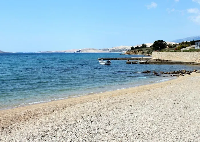 דירה With A Parking Space Pag - 6367 *