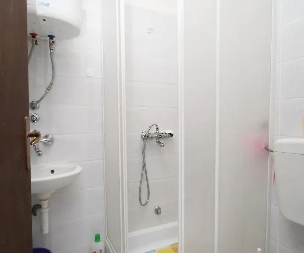 Apartment Apartments With A Parking Space Pag - 6367 *